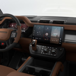 Land Rover Defender 110 OCTA 4.4 V8 635PS AWD A8