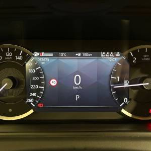 Land Rover Range Rover Velar PREMIUM EDITION D204