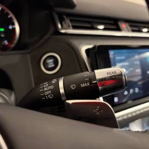 Land Rover Range Rover Velar PREMIUM EDITION D204