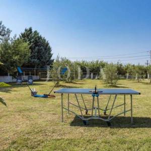 Lijepa opremljena kuća sa 4 građ.parcele 4.200m2,LOBORIKA