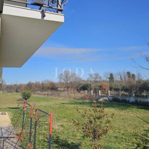 Lijepa opremljena kuća sa 4 građ.parcele 4.200m2,LOBORIKA