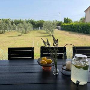 Lijepa opremljena kuća sa 4 građ.parcele 4.200m2,LOBORIKA