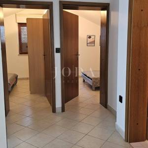 Lijepa opremljena kuća sa 4 građ.parcele 4.200m2,LOBORIKA