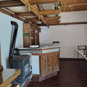 Lika, Donji Kosinj - Kuća s poslovnim prostorom za adaptaciju