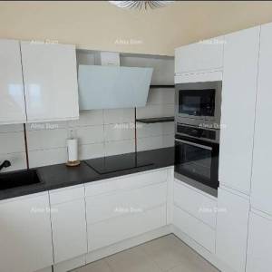 Ližnjan! Namješten stan !Pogled more !