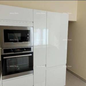 Ližnjan! Namješten stan !Pogled more !