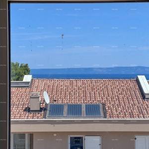 Ližnjan. Novogradnja. Prodajemo stan s  pogledom na more.