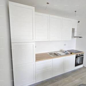 Ližnjan. Novogradnja. Prodajemo stan s  pogledom na more.