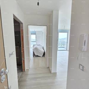 Ližnjan. Novogradnja. Prodajemo stan s  pogledom na more.