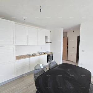 Ližnjan. Novogradnja. Prodajemo stan s  pogledom na more.