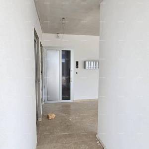 Ližnjan. Novogradnja. Prodajemo stan s  pogledom na more.