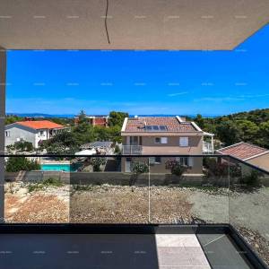 Ližnjan. Novogradnja. Prodajemo stan s  pogledom na more.