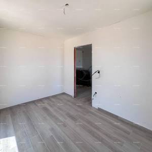 Ližnjan. Novogradnja. Prodajemo stan s  pogledom na more.