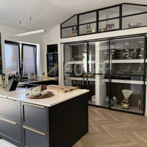 Lovran - okolica, samostojeća kuća, okućnica, panoramski pogled