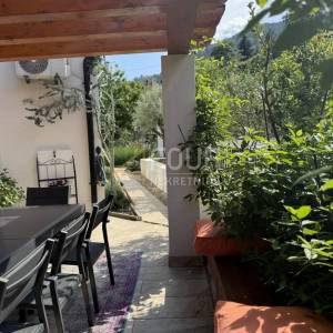 Lovran - okolica, samostojeća kuća, okućnica, panoramski pogled