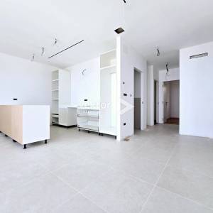 Lovran,moderan stan u novogradnji s pogledom na more