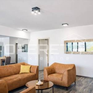 Luksuzan apartman na Korčuli s pogledom na more, 125,75 m2