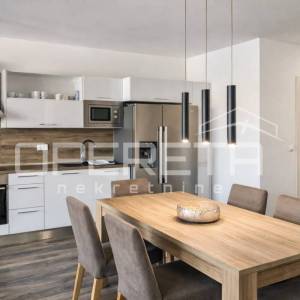 Luksuzan apartman na Korčuli s pogledom na more, 125,75 m2