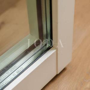 Luksuzna kuća u 1. redu do mora