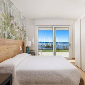 Luksuzna kuća u 1. redu do mora