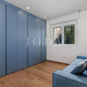 Luksuzna kuća u 1. redu do mora