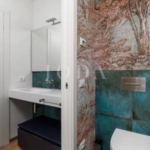 Luksuzna kuća u 1. redu do mora