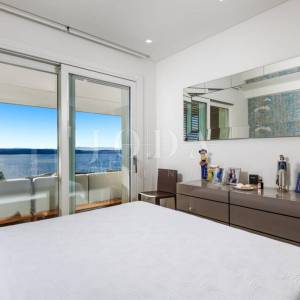 Luksuzna kuća u 1. redu do mora