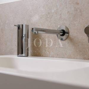 Luksuzna kuća u 1. redu do mora