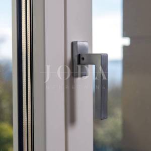 Luksuzna kuća u 1. redu do mora