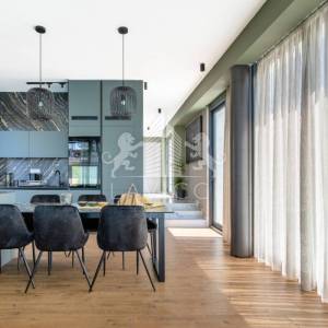 Luksuzna moderna kuća s bazenom i pogledom na more – Vrsi