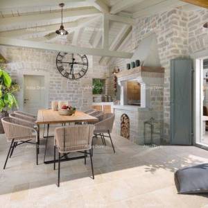 LUKSUZNA VILA S BAZENOM – SAVRŠEN SPOJ ELEGANCIJE I UDOBNOSTI