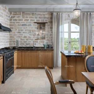 LUKSUZNA VILA S BAZENOM – SAVRŠEN SPOJ ELEGANCIJE I UDOBNOSTI