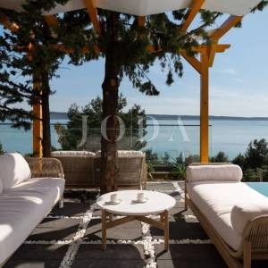 Luksuzna vila s panoramskim pogledom na more