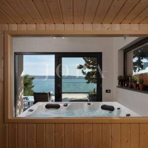 Luksuzna vila s panoramskim pogledom na more