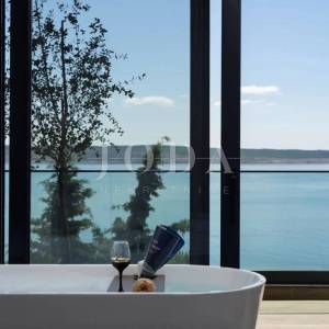 Luksuzna vila s panoramskim pogledom na more