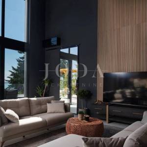 Luksuzna vila s panoramskim pogledom na more