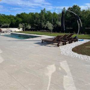 Luksuzna vila u Labinu!