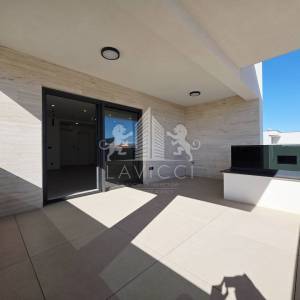 Luksuzni penthouse s krovnom terasom - Vir, Jadro