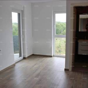 Luksuzni petosobni stan na prodaju – 150 m², vrh zgrade, novogradnja