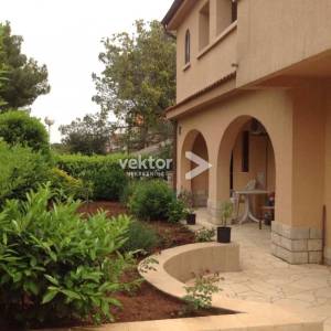 Mali Lošinj, Artatore, kuća sa tri apartmana 