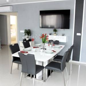 Malinska – apartman s dvije jedinice i okućnicom, blizu mora