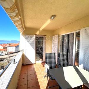 Malinska, apartman s pogledom na more na prodaju!