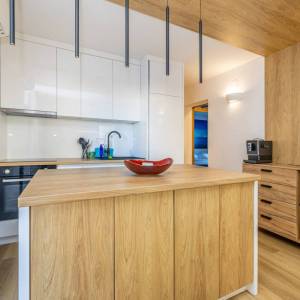 MALINSKA - Dva apartmana s bazenom