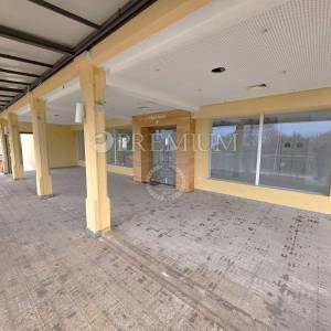 Malinska, najam poslovnog prostora, centar!