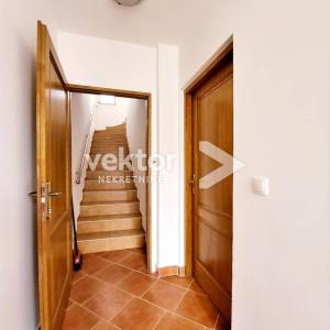 Malinska, okolica, kuća s pogledom na more