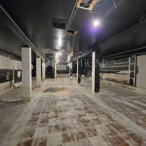 Malinska, prodaja poslovnog objekta u centru!