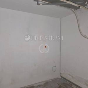 Malinska, prodaja poslovnog objekta u centru!