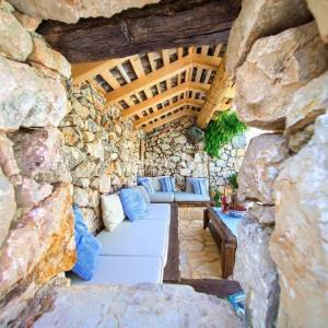 Malinska, rustikalna kuća s bazenom i pogledom na more