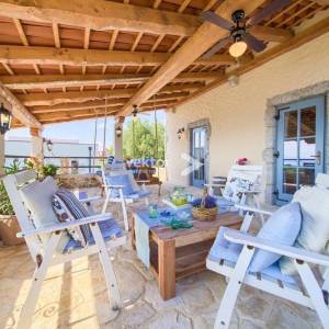 Malinska, rustikalna kuća s bazenom i pogledom na more