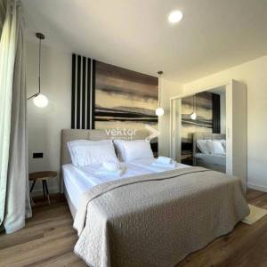 Marčana, moderna novogradnja s bazenom